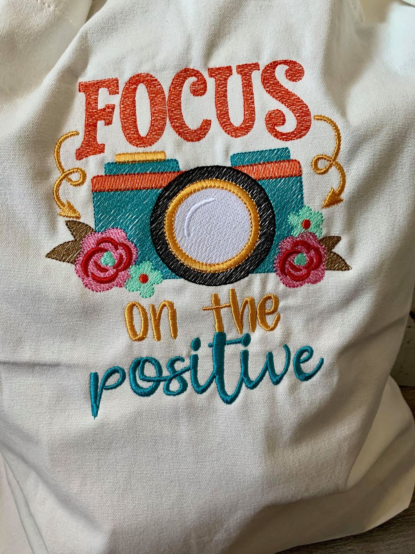 Focus on the positive - 3 Sizes - Digital Embroidery Design