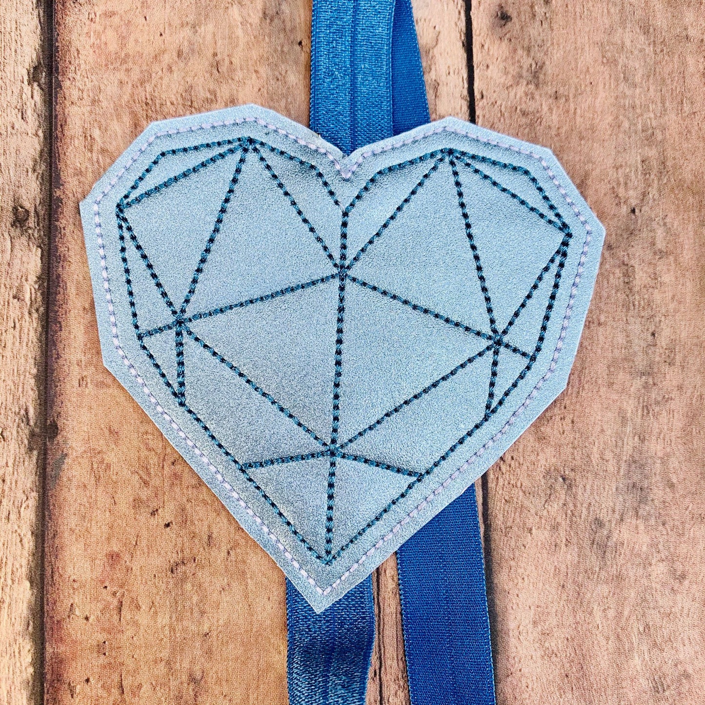 Geometric Heart Book Band - Digital Embroidery Design