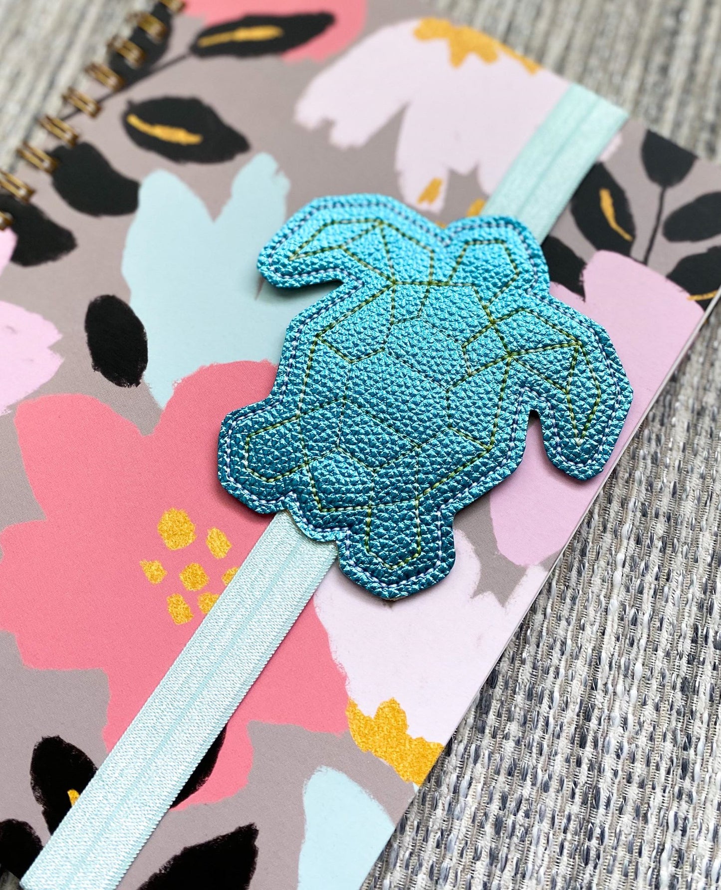 Geometric Turtle Book Band - Digital Embroidery Design