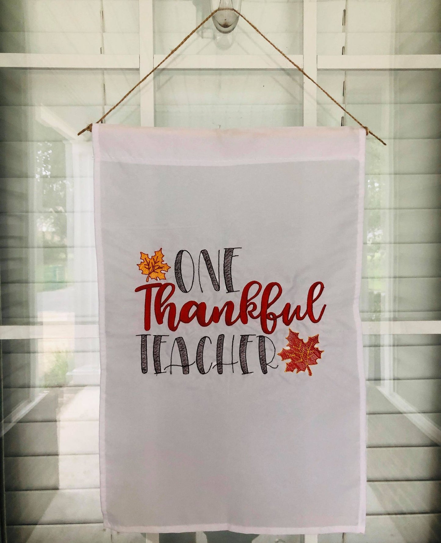 One Thankful Teacher - 2 Sizes - Digital Embroidery Design