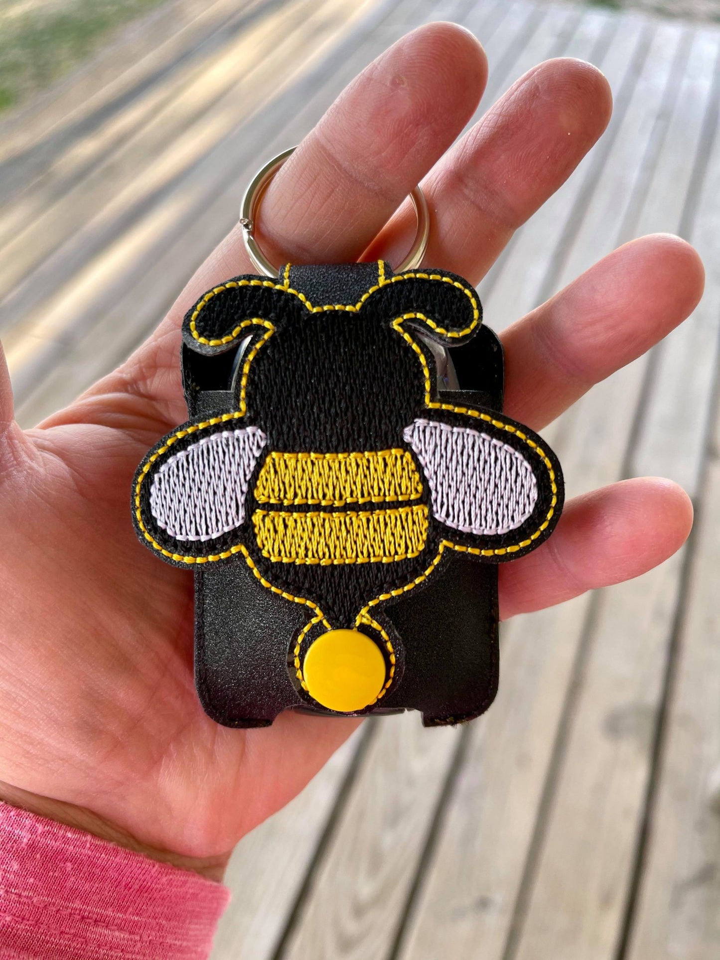 Bee Applique Fold Over Sanitizer Holder 5x7- DIGITAL Embroidery DESIGN