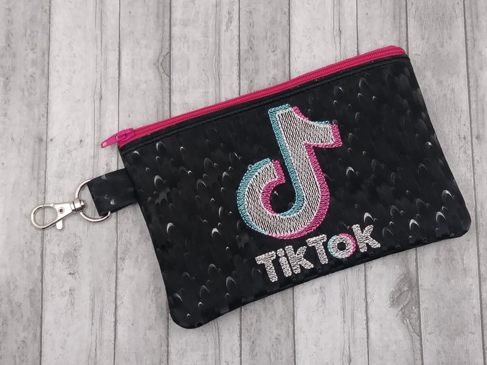 Video App Zipper Bag - 2 sizes - Digital Embroidery Design