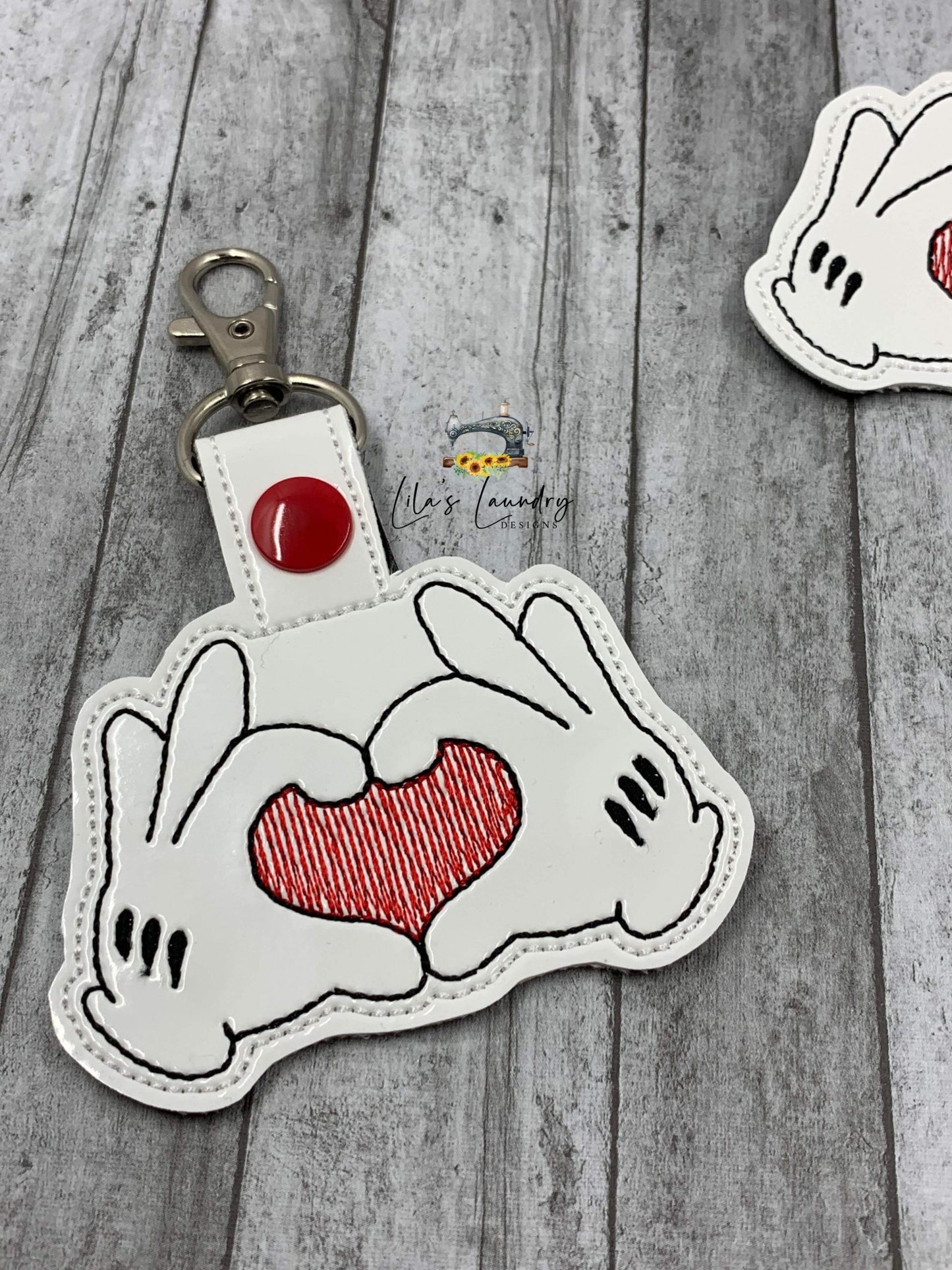 Mouse Heart Hands Fobs - DIGITAL Embroidery DESIGN