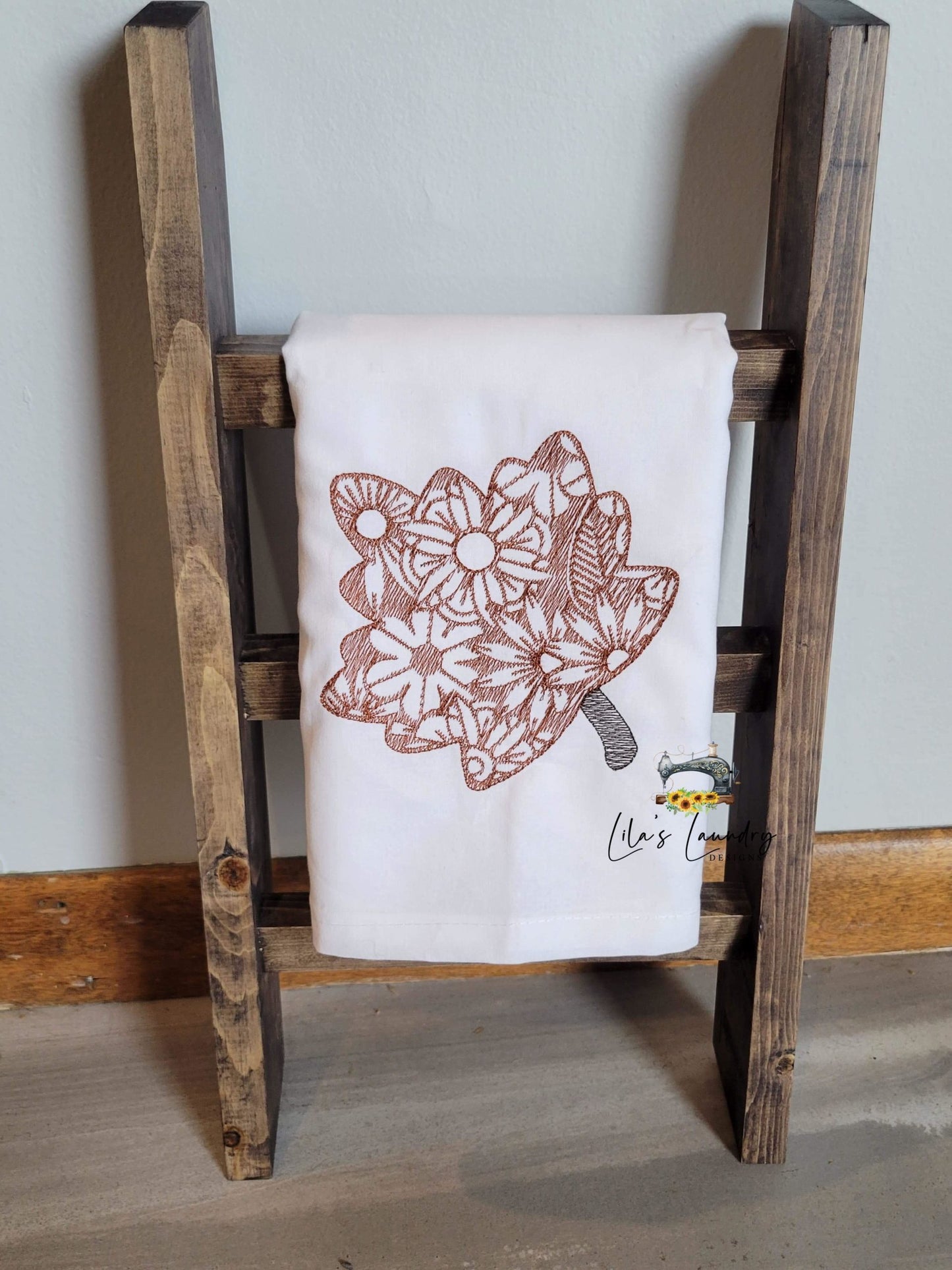 Fall Leaf Zentangle - 3 sizes- Digital Embroidery Design