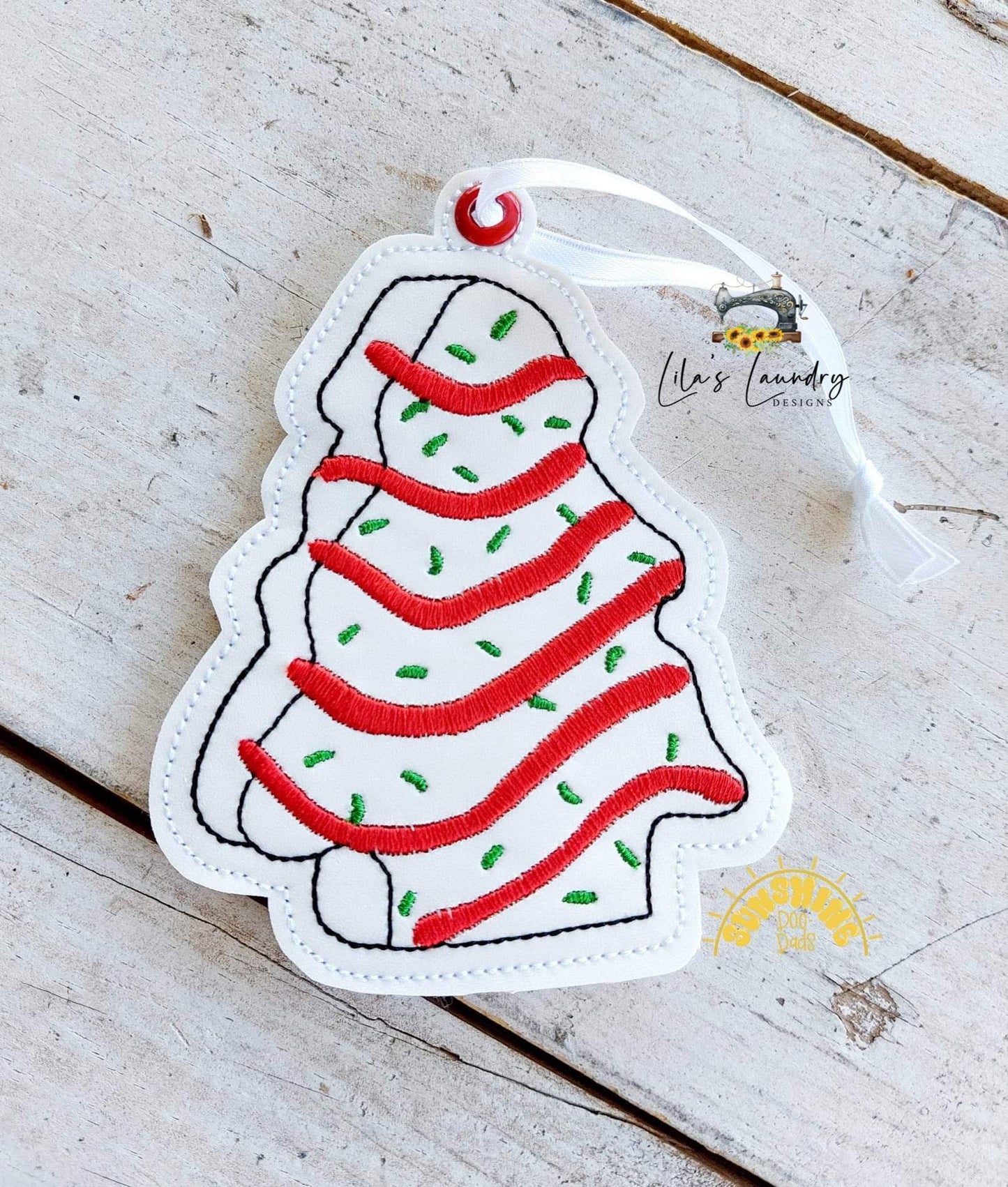 Christmas Cake Ornament - Digital File - Embroidery Design