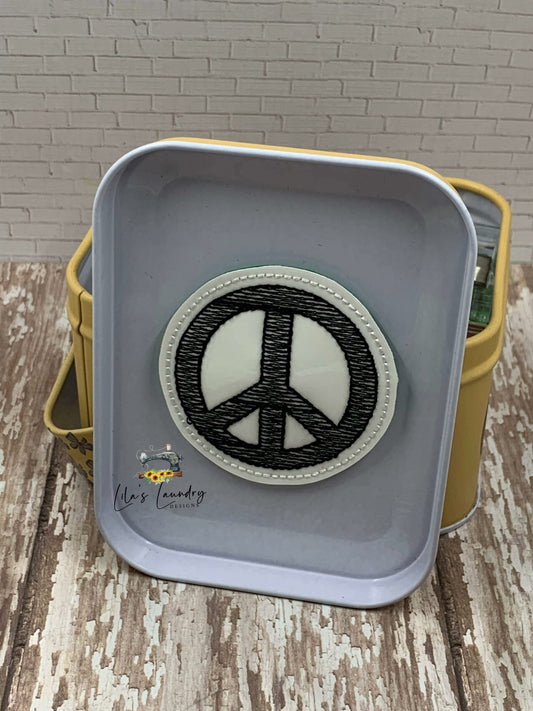 Peace Sign 2 inch Feltie - Digital Embroidery Design