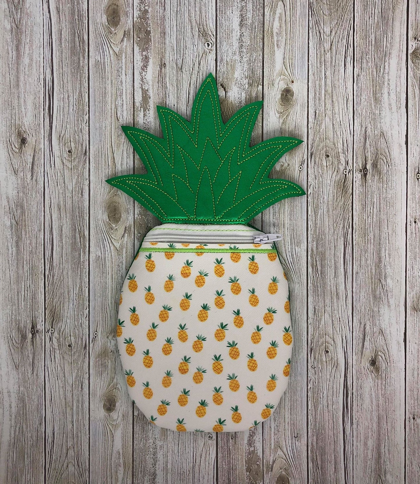 3D Pineapple Zipper Bag - 4 sizes - Digital Embroidery Design