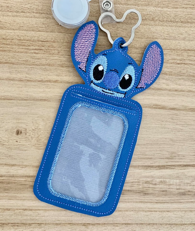 Blue Alien ID Holder 5x7 only - Digital Embroidery Design