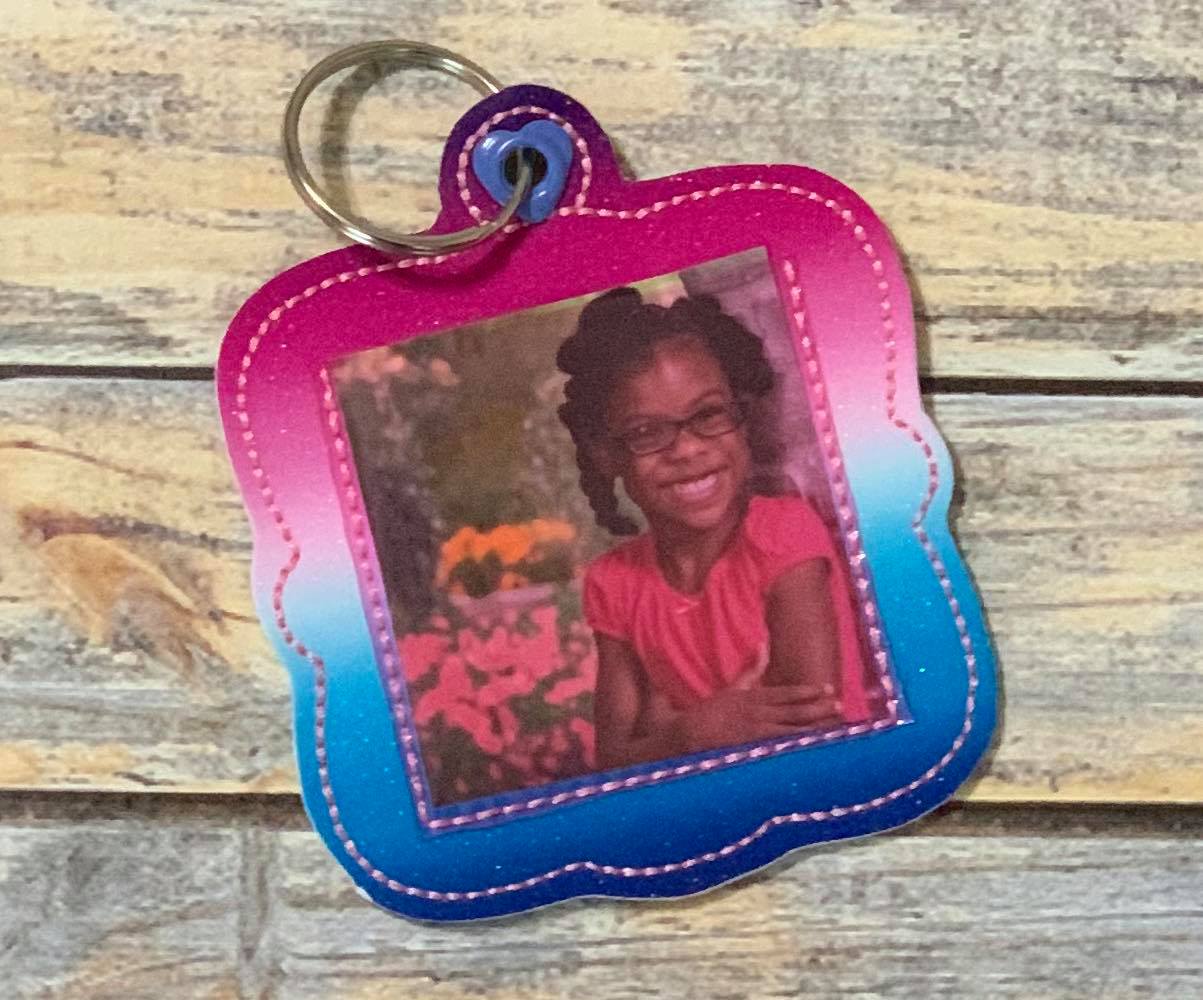 Slip in Photo Fobs - DIGITAL Embroidery DESIGN