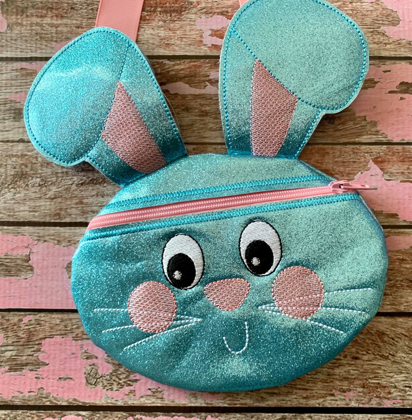 ITH - 3D Bunny Face Zipper Bag 5x7, 6x10, 8x12 - Digital Embroidery Design