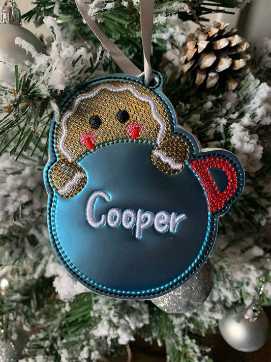 Peeking Gingerbread Ornament - Digital Embroidery Design