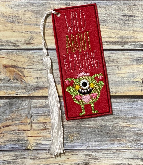 Wild About Reading Bookmark - Digital Embroidery Design
