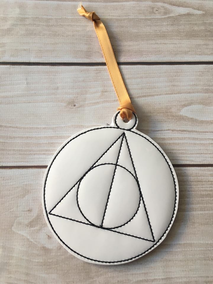 Wizard Triangle Ornament - Digital Embroidery Design